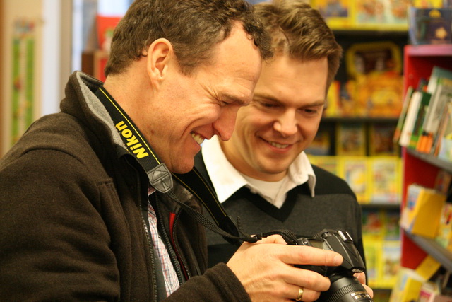 gal/2010/2010 Saitentwist Mayersche 13.11. Tierisches/2010 Saitentwist Mayersche 13.11. 085.jpg